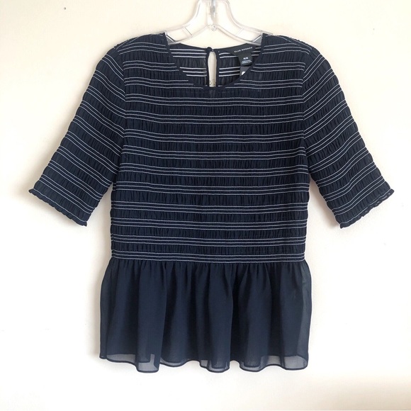 NWT Club Monaco Luceenie Top Navy Blue Size XS Delicate - Picture 3 of 5